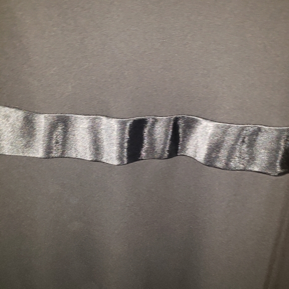 Dress - Picture 3 of 5